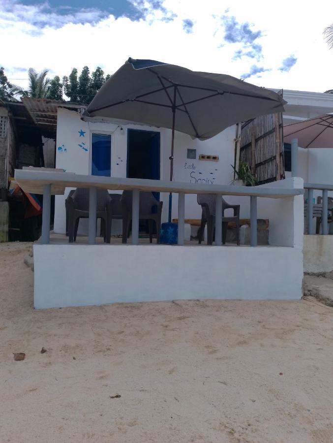 Little Sanity Beach House Villa Daanbantayan Exterior foto